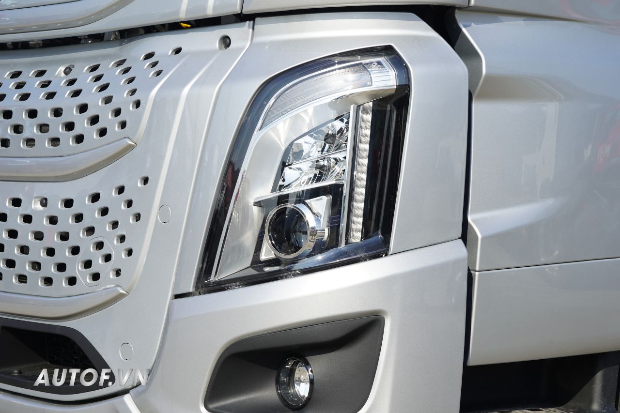 Đầu kéo Chenglong 470Hp cabin H7 Pro - Cầu Dầu